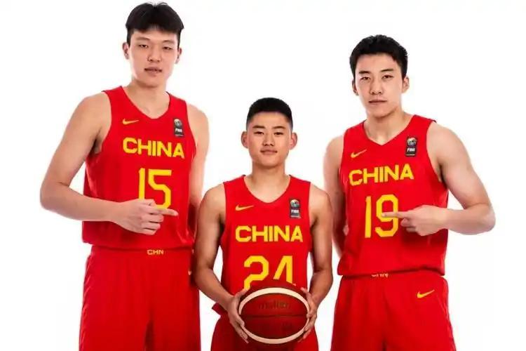 世界杯官方认证-郭士强拿出杀手锏,男篮却诞生2个隐患!2人低迷或彻底告别国家队